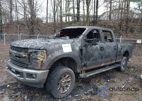 2018 Ford F-250 Xlt z USA, uszkodzony, nr VIN 1FT7W2B67JEC37874